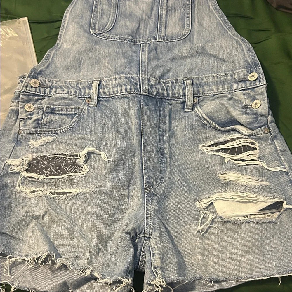 American Eagle Light Blue Denim Tomgirl Shortalls - Picture 7 of 7